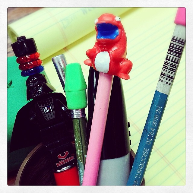 crashlings pensil topper